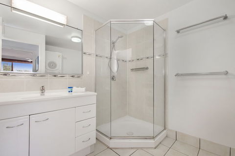 Alexandria Apartments - Tourism Caloundra 6