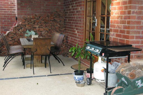 Roseneath Villa B & B - Tourism Caloundra 0