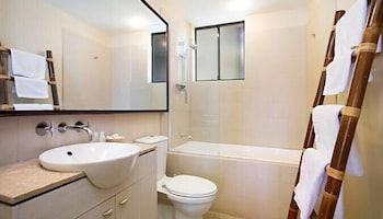 Marine Boutique Apartments - Tourism Caloundra 3