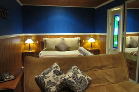Willowlake Cottages - Tourism Caloundra 5