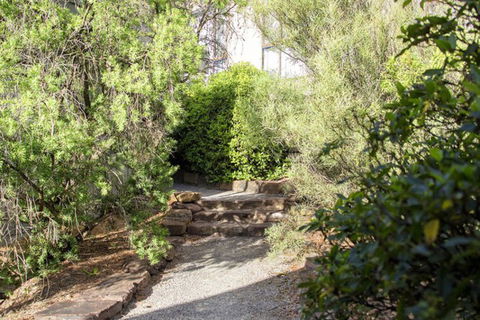 Delatite Apartments Timbertop & Fir - Tourism Caloundra 1