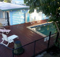 Sandy Court Holiday Units - Tourism Caloundra