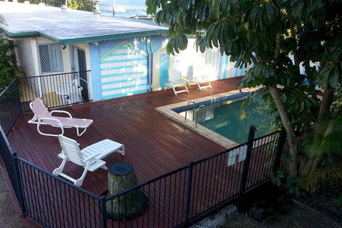 Sandy Court Holiday Units - Tourism Caloundra 0