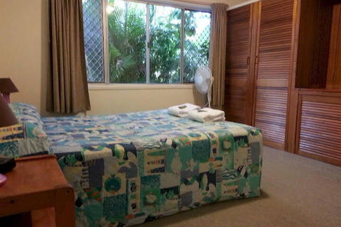 Sandy Court Holiday Units - Tourism Caloundra 2