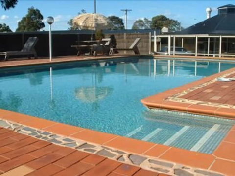 Bairnsdale Motor Inn - Tourism Caloundra 0