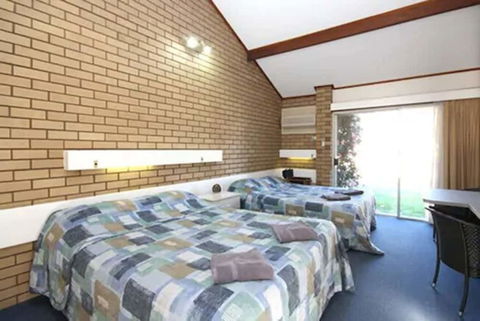 Bairnsdale Motor Inn - Tourism Caloundra 3