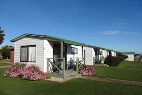 Bay View Holiday Village - Tourism Caloundra 1