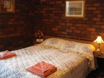 Pamela's Retreat - Tourism Caloundra 4