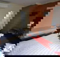 Heathcote Hotel - Tourism Caloundra