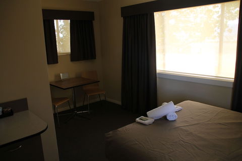 Mountain View Motel Corryong - Tourism Caloundra 4