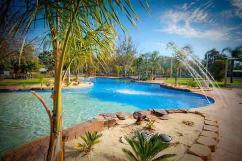 Tasman Holiday Parks - Merool On The Murray - Tourism Caloundra 1