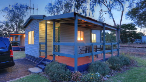 Cobar Caravan Park - Tourism Caloundra 0