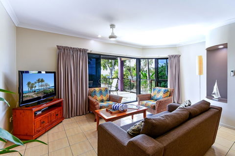 Anchorage Complex - Tourism Caloundra 2