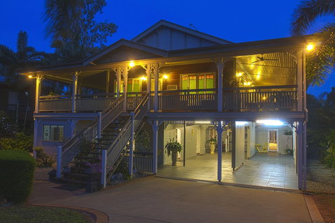 Driftwood Bed And Breakfast - Tourism Caloundra 1