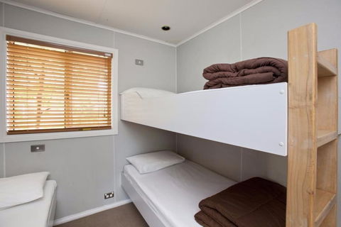 NRMA Ocean Beach Holiday Resort - Tourism Caloundra 4