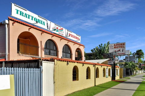 Adobe Motel - Tourism Caloundra 3