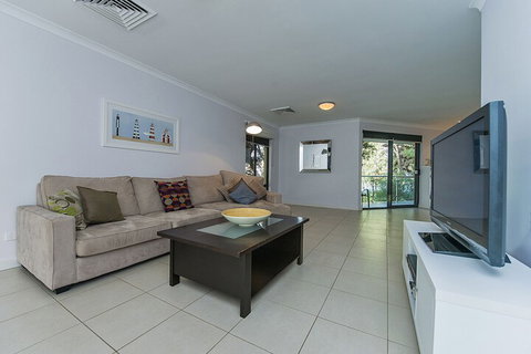 Yallingup Beach Resort - Tourism Caloundra 1
