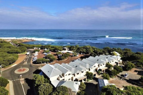 Yallingup Beach Resort - Tourism Caloundra 0