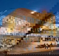Alpine Hotel - Tourism Caloundra