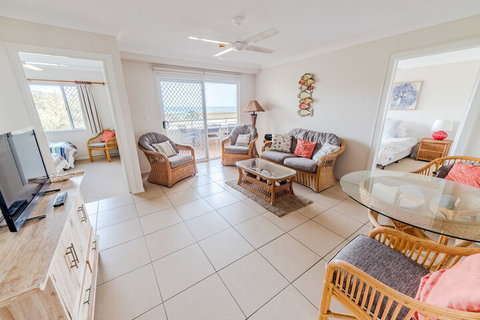 Samarinda Jewel By The Sea - Tourism Caloundra 5