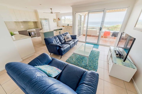 Samarinda Jewel By The Sea - Tourism Caloundra 6