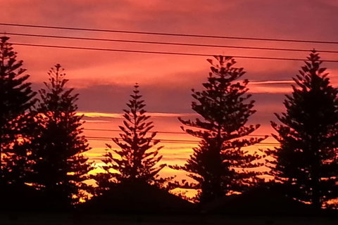 Adelaide Luxury Beach House - Tourism Caloundra 6