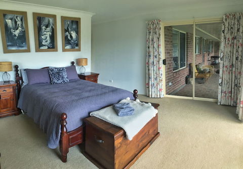 Waterfall Way Farmstay - Tourism Caloundra 2