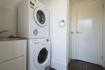 Bowen Residences - Tourism Caloundra 0
