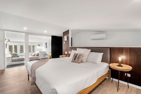 Block Eight - Tourism Caloundra 2