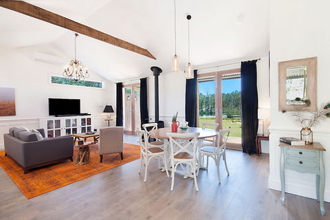 Block Eight - Tourism Caloundra 1