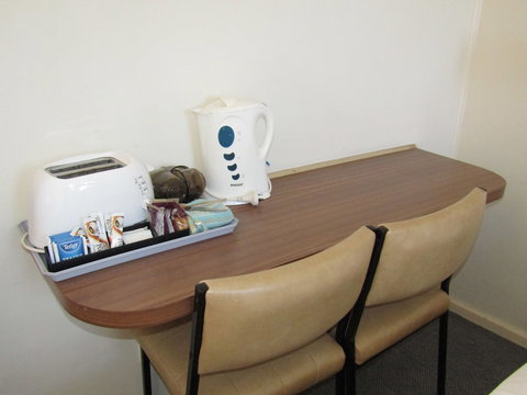 Twin City Motor Inn - Tourism Caloundra 4