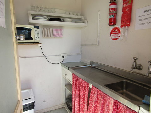 Twin City Motor Inn - Tourism Caloundra 0