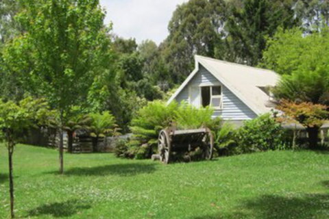 Hide Away Cottage Retreat - Tourism Caloundra 0