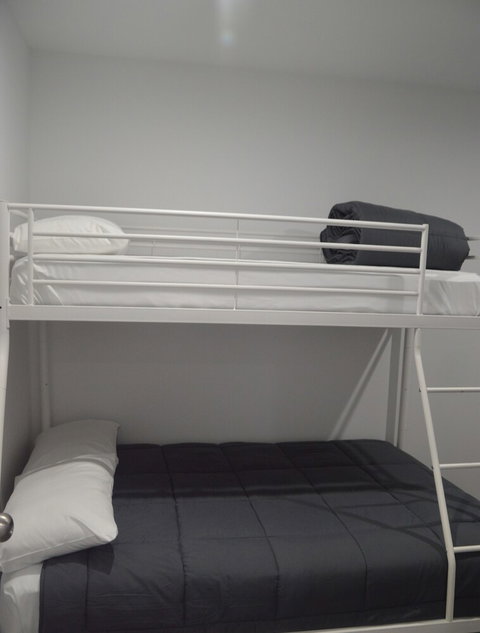 Bundalong Villas - Tourism Caloundra 2