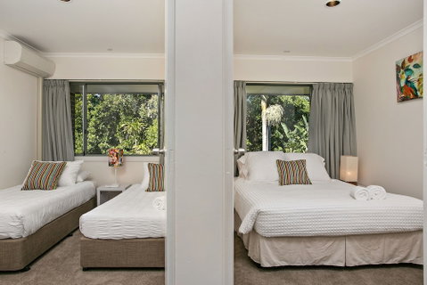 A Perfect Stay - 2 James Cook Apartments - Tourism Caloundra 0