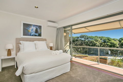 A Perfect Stay - 2 James Cook Apartments - Tourism Caloundra 3