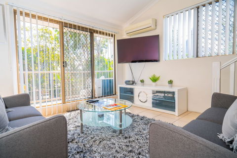 Anacapri Holiday Resort Apartments - Tourism Caloundra 3