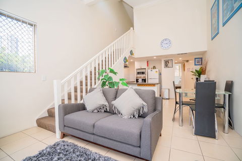 Anacapri Holiday Resort Apartments - Tourism Caloundra 2