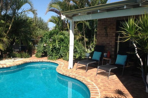 Nautilus Retreat - Tourism Caloundra 2