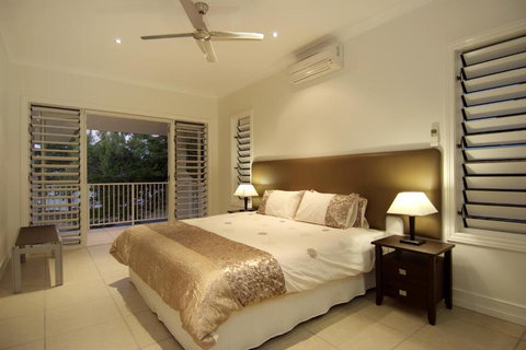 67 Casuarina Beachhouse - Tourism Caloundra 2