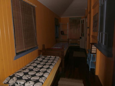 Mango Tourist Hostel - Tourism Caloundra 1