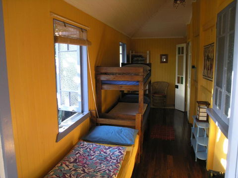 Mango Tourist Hostel - Tourism Caloundra 4