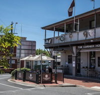 Corner Hotel Alexandra - Tourism Caloundra