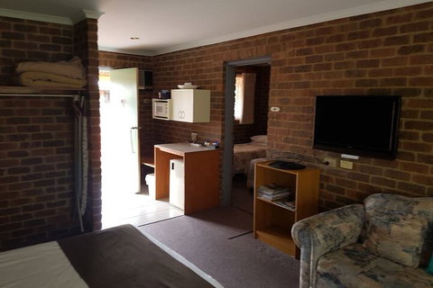 Barham Colonial MotelB - Tourism Caloundra 3