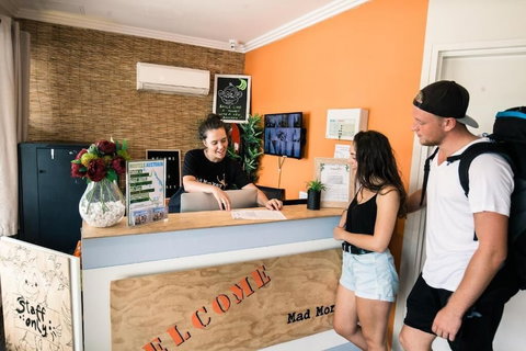 Mad Monkey Backpackers On Broadway - Adults Only - Tourism Caloundra 2