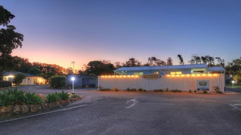 Bays Holiday Park - Tourism Caloundra 3