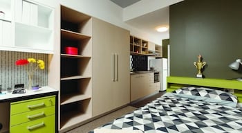 Abercrombie Student Accommodation - Tourism Caloundra 2