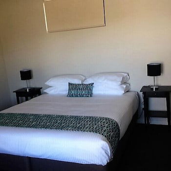 Emu Flat SA Tourism Caloundra