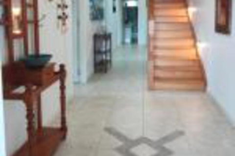 Restashore - Tourism Caloundra 0