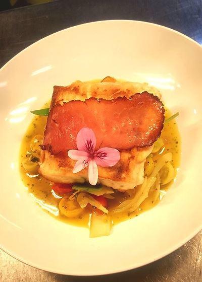 NINE 50 Restaurant & Bar - Tourism Caloundra 2